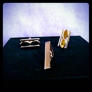 Vintage Goldtone Cufflink & Tie Clip Set